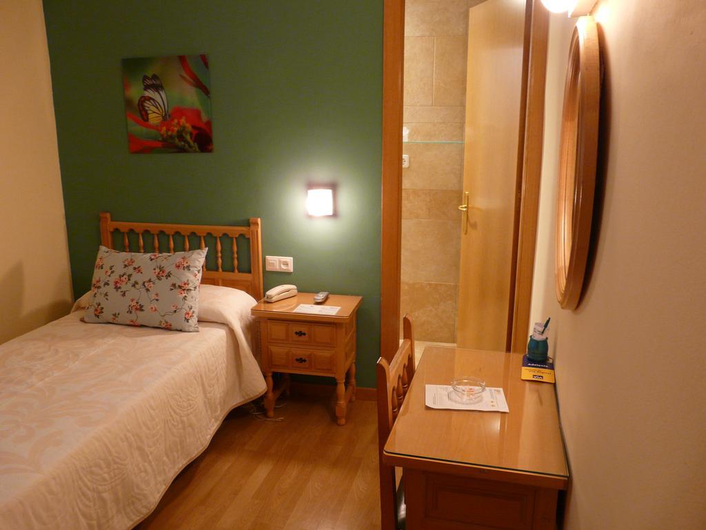 Hotel Nice La Seu d'Urgell Kültér fotó