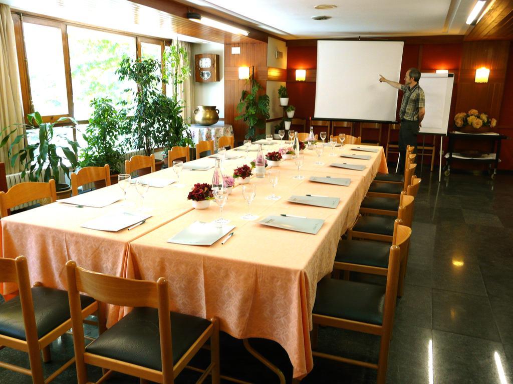 Hotel Nice La Seu d'Urgell Kültér fotó