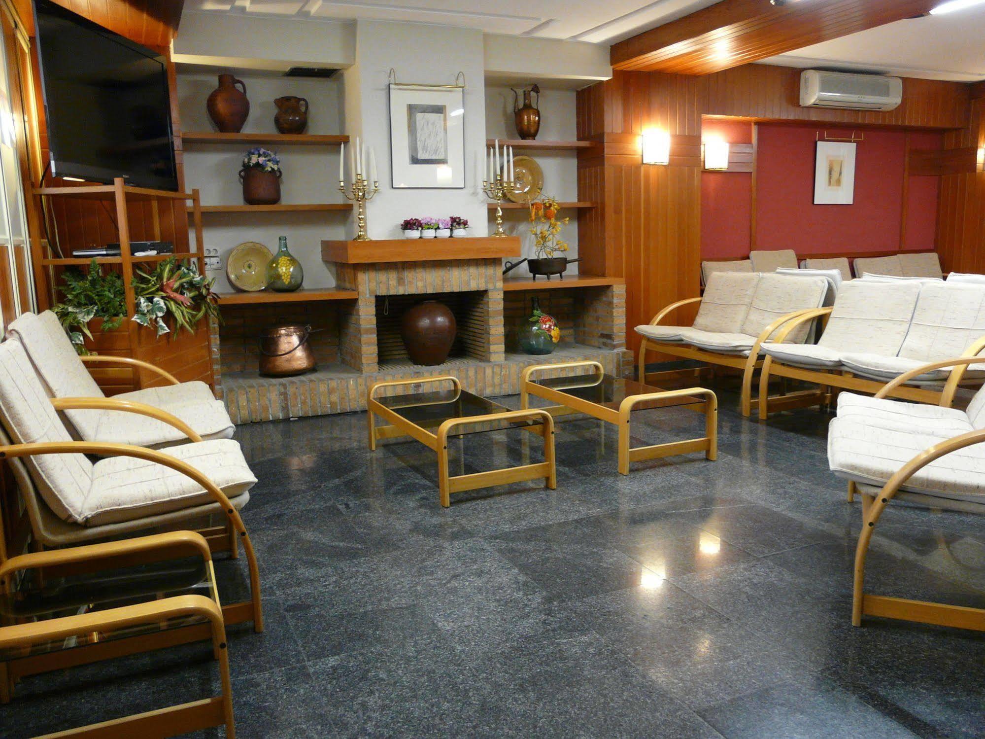 Hotel Nice La Seu d'Urgell Kültér fotó