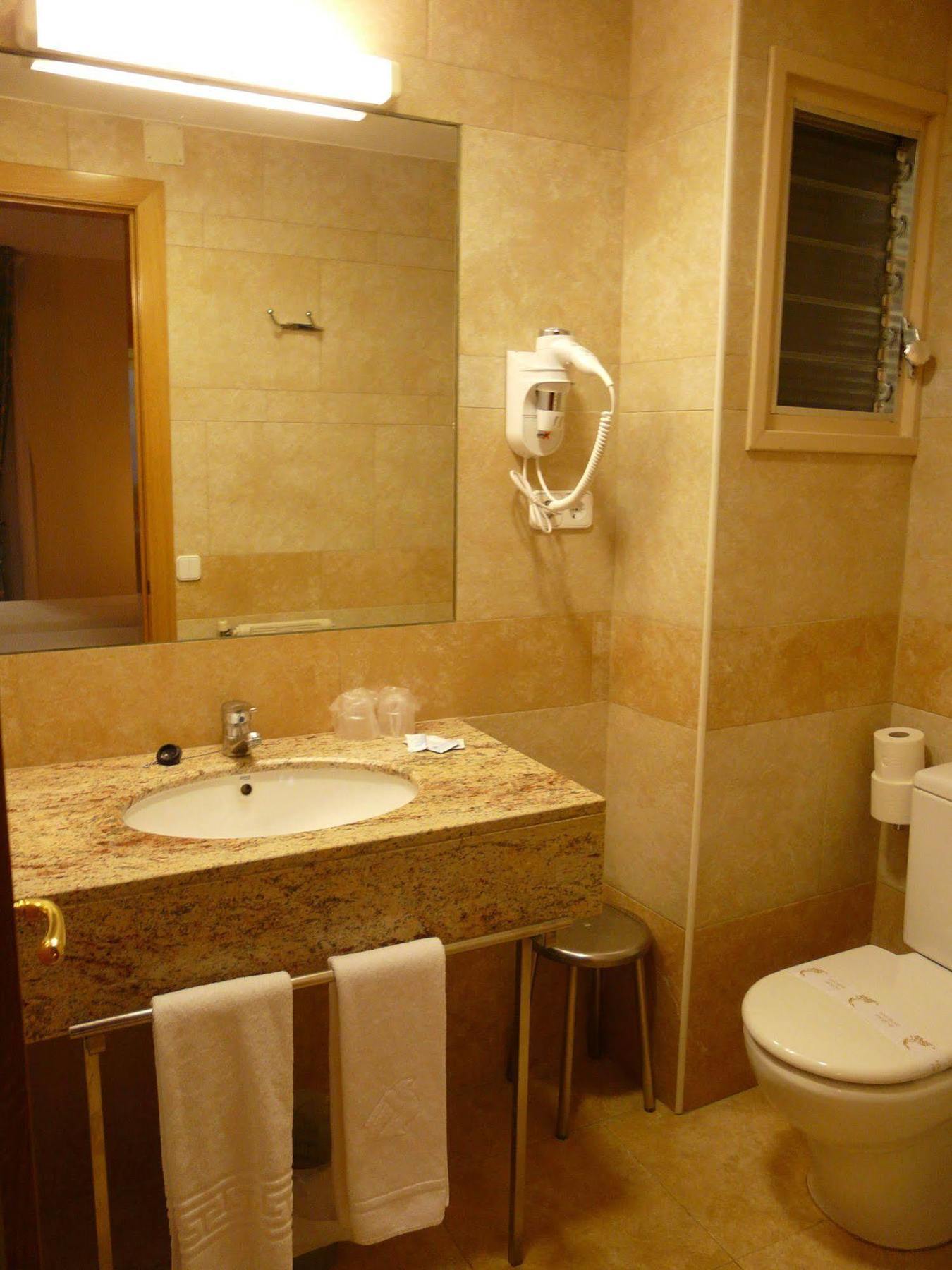 Hotel Nice La Seu d'Urgell Kültér fotó