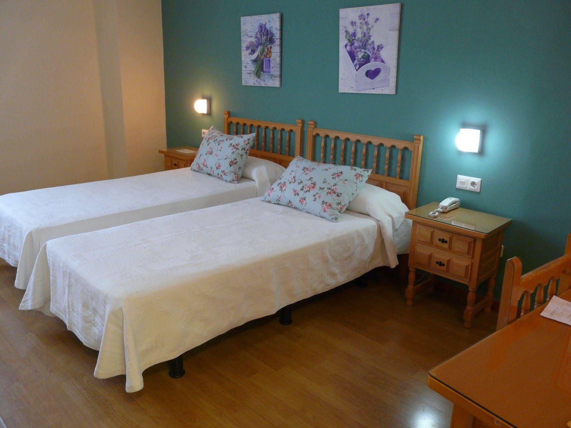 Hotel Nice La Seu d'Urgell Kültér fotó